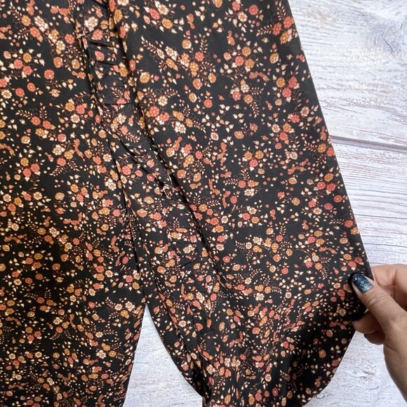 Max Studio Women's Blouse Size XL Ruffles Ditzy Print Autumn‎ Smocked Neck Cuffs - Picture 5 of 16